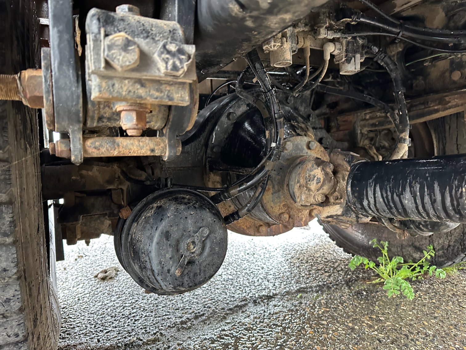 Image for 2004 Peterbilt 330 S/A Flatbed Truck