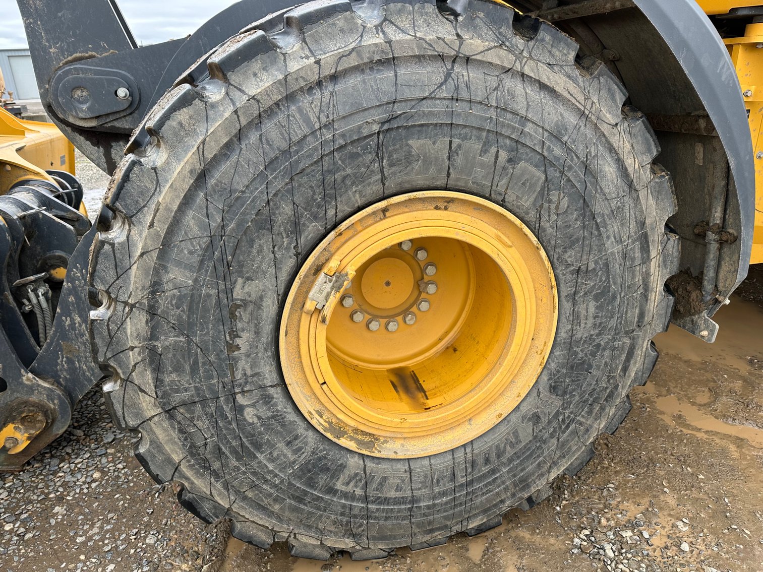 Image for 2020 John Deere 744L