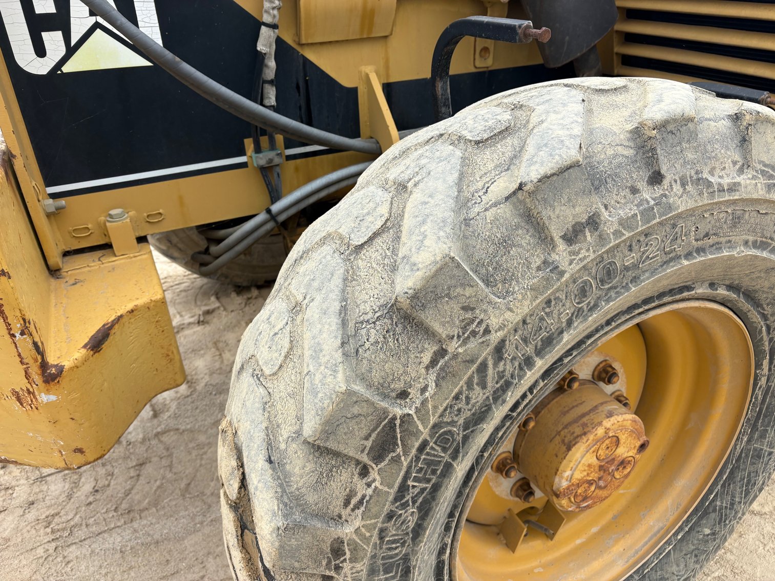 Image for Caterpillar TH83