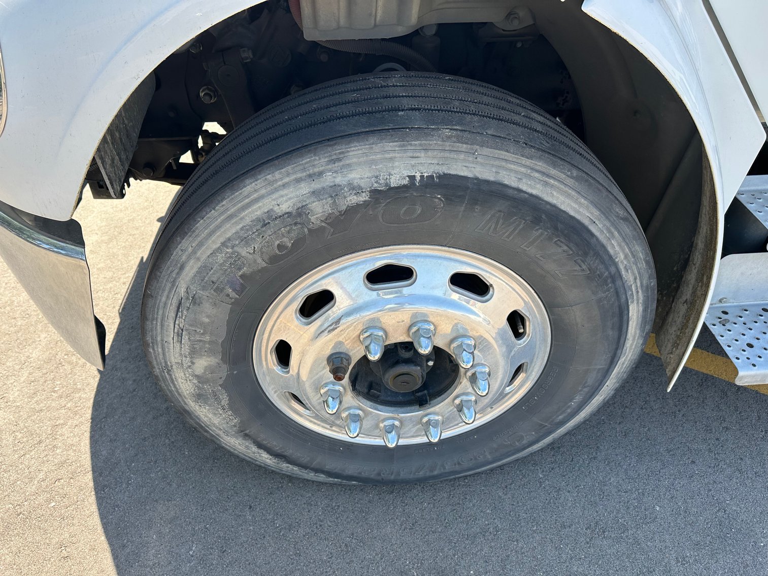 Image for 2008 Freightliner M2 Cab and Chassis