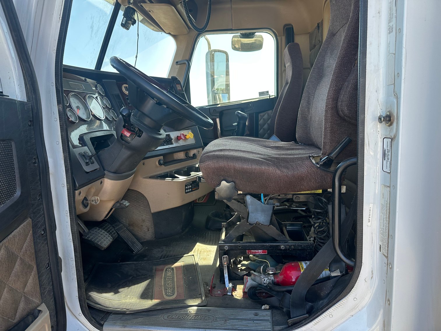 Image for 2011 Freightliner Coronado 122SD