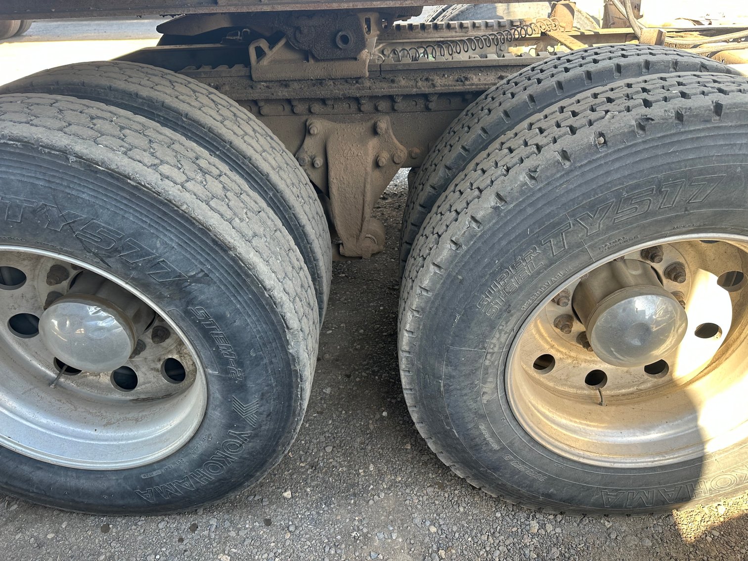 Image for 2012 Freightliner Coronado 122