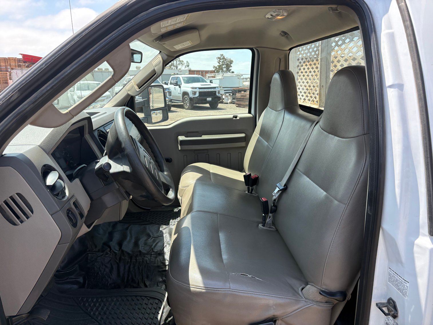 Image for 2007 Ford F550 Stake Bed Truck