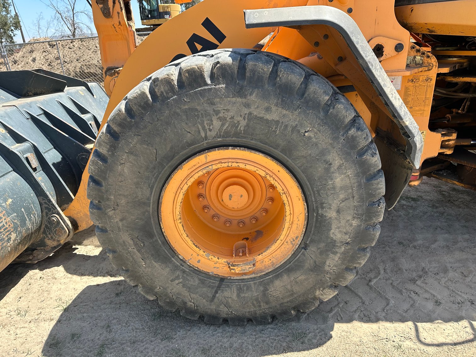 Image for 2016 Hyundai HL960