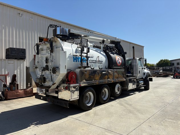 Image for 2013 International 7600 SBA Vac Truck