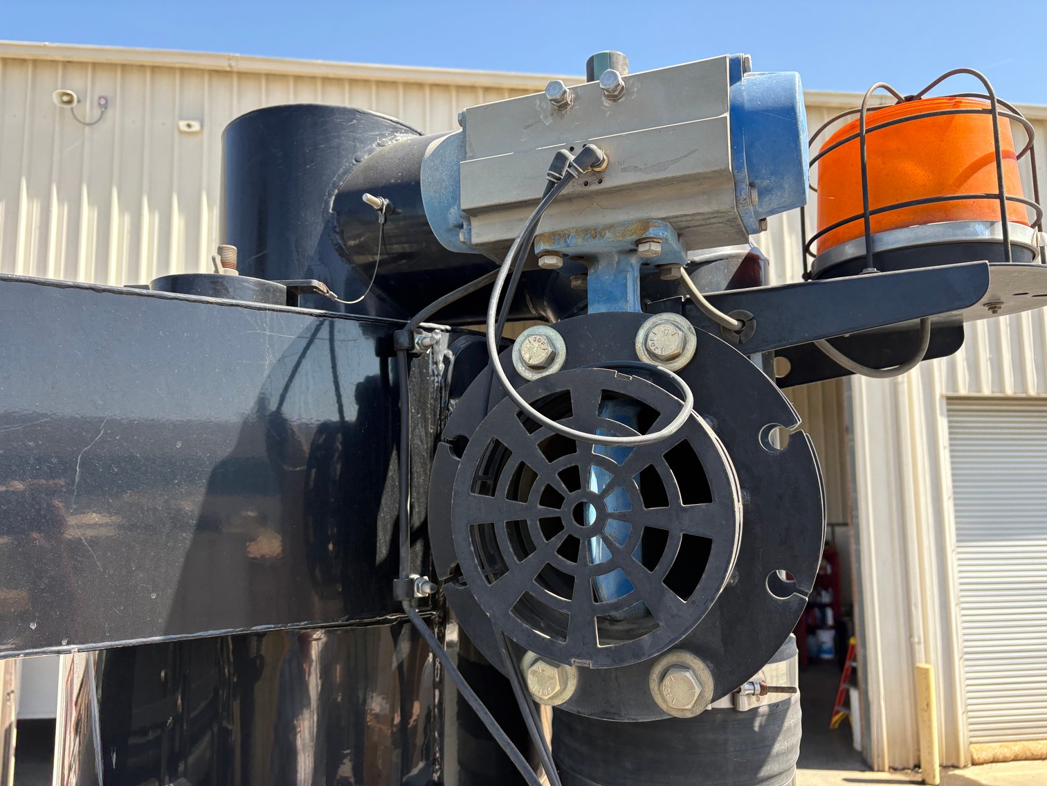 Image for 2013 International 7600 SBA Vac Truck