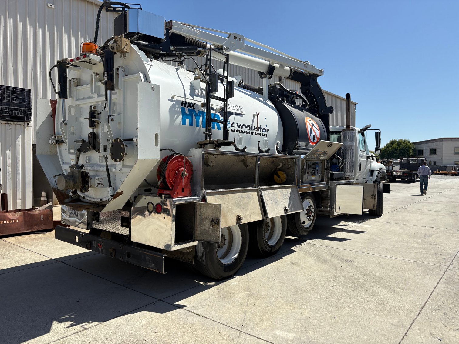 Image for 2013 International 7600 SBA Vac Truck