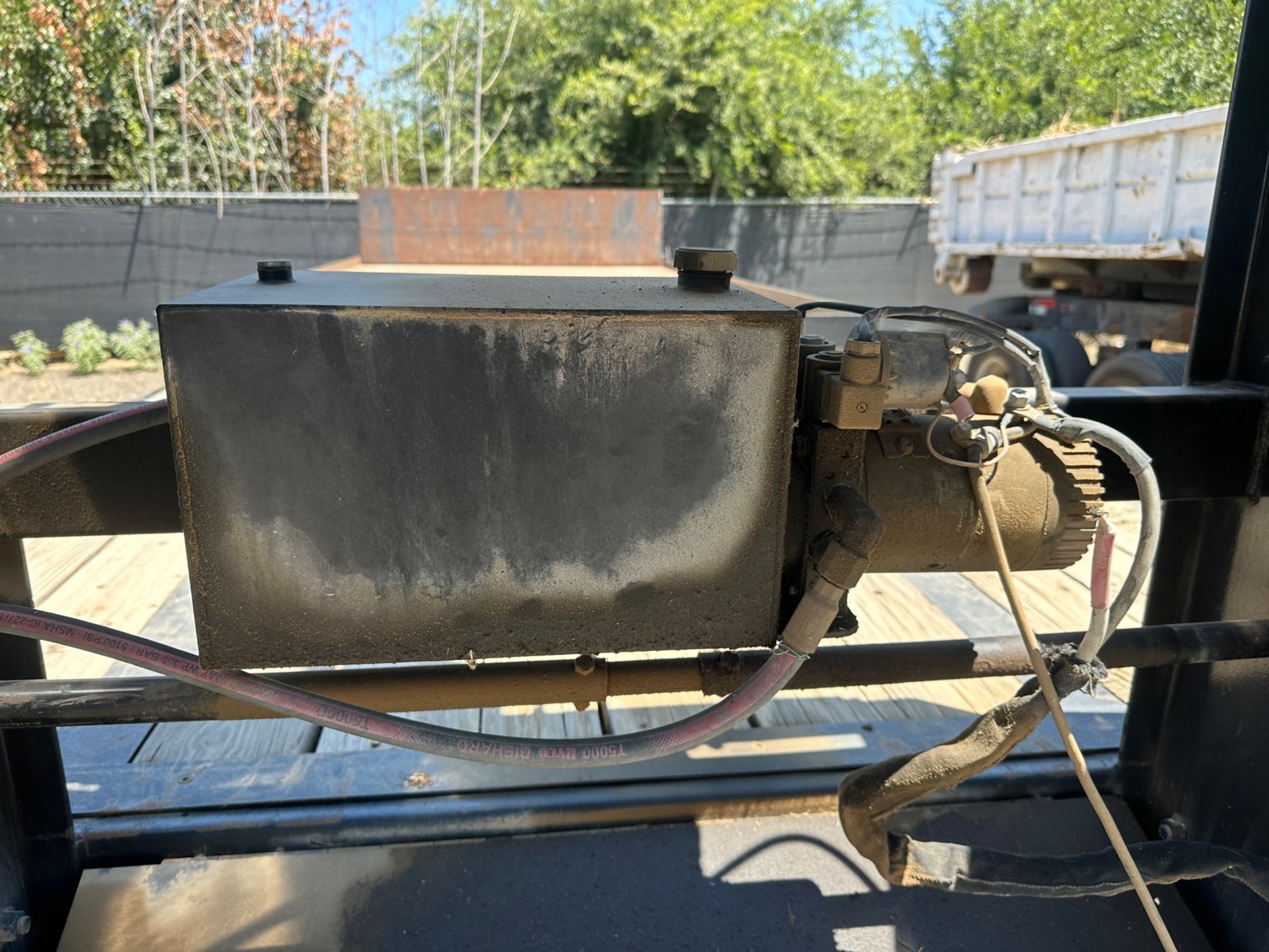 Image for 2016 Big Tex 22GN-20BK-5