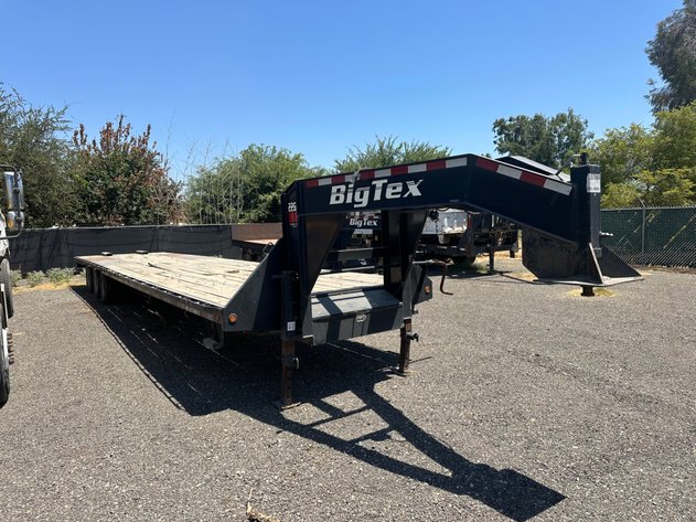 Image for 2016 Big Tex 22GN-40BK8SIR