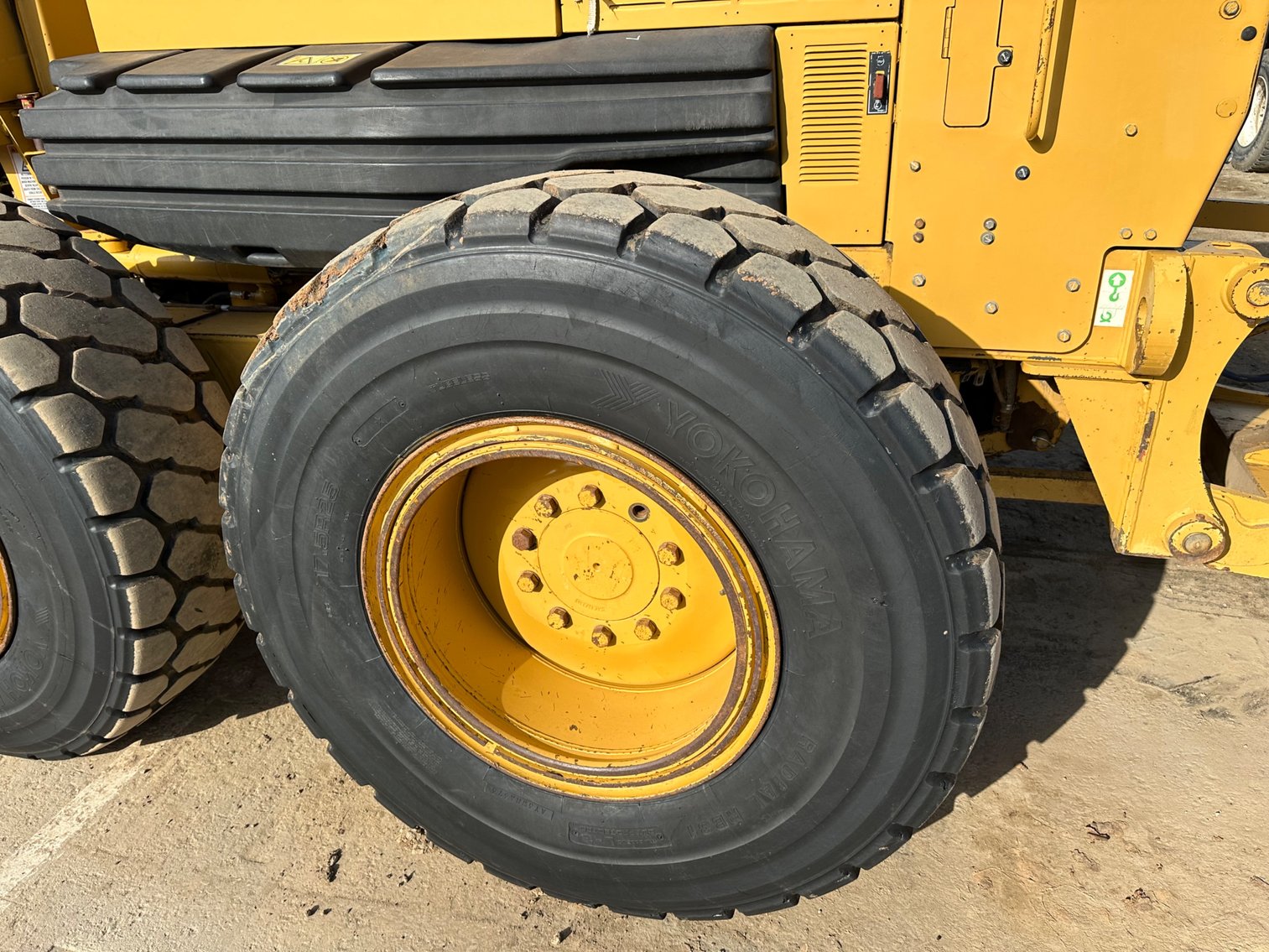 Image for 2005 Caterpillar 163H