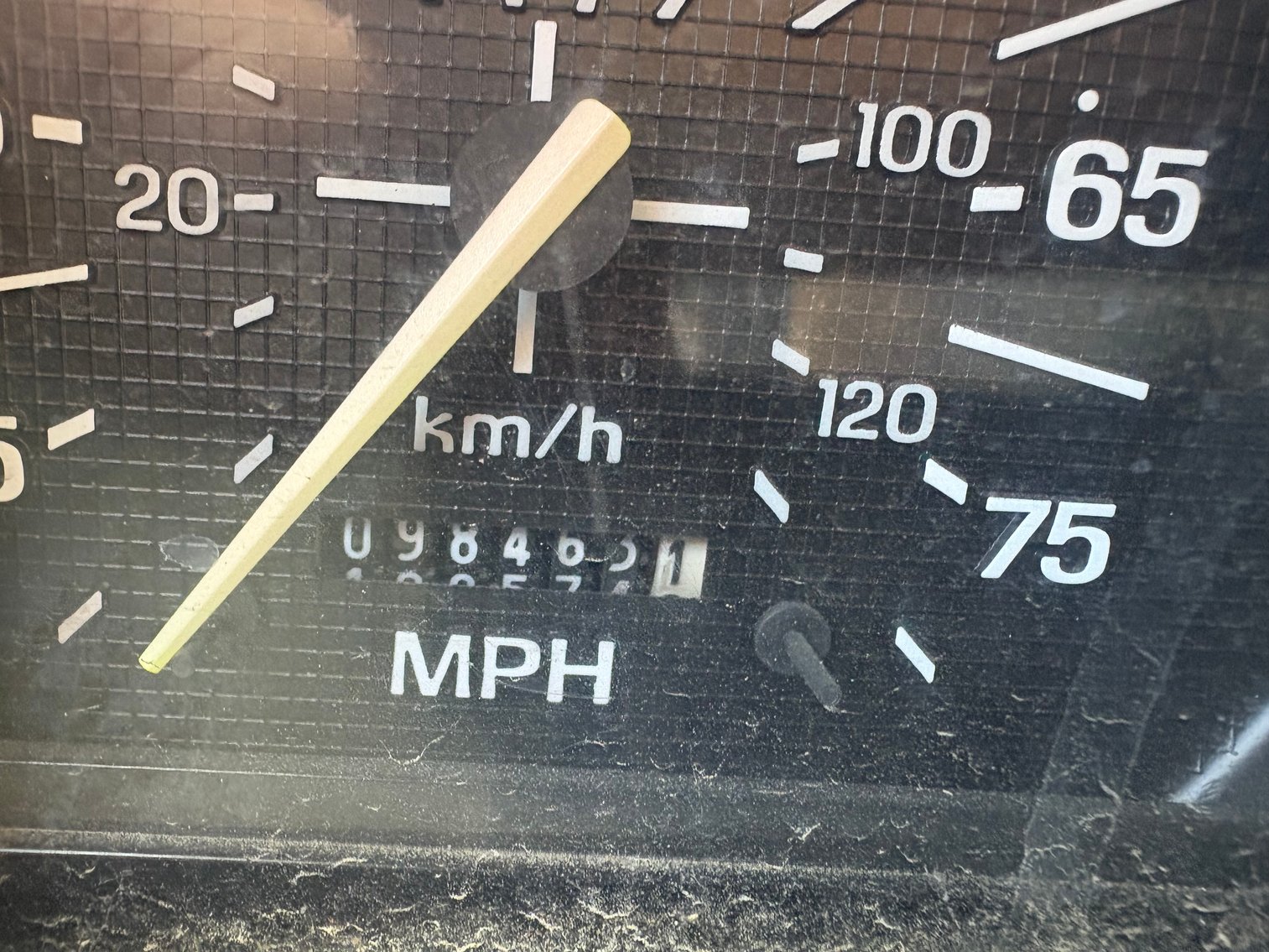 Image for 1998 Ford F700 Bucket Truck