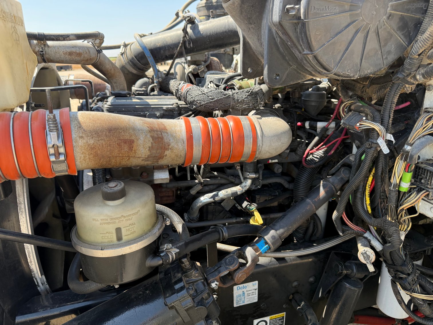 Image for 2012 Peterbilt 348 T/A Roll-Off Truck