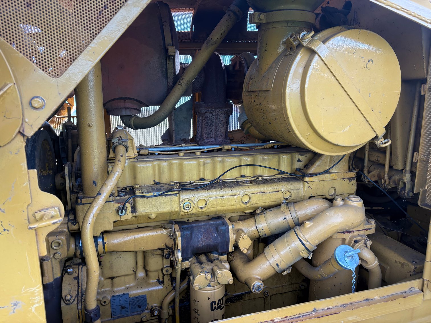 Image for Cat D7G w/ Brush Rake