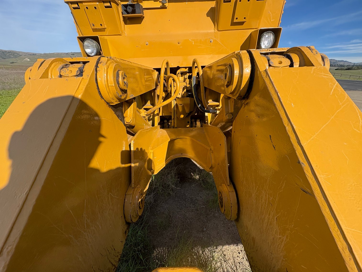 Image for Cat D7G w/ Brush Rake
