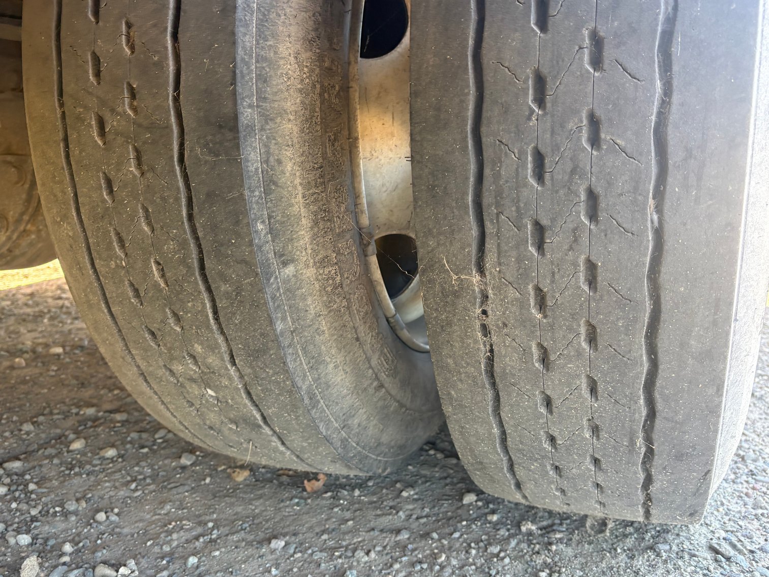 Image for 2019 Ford F750 Tire truck