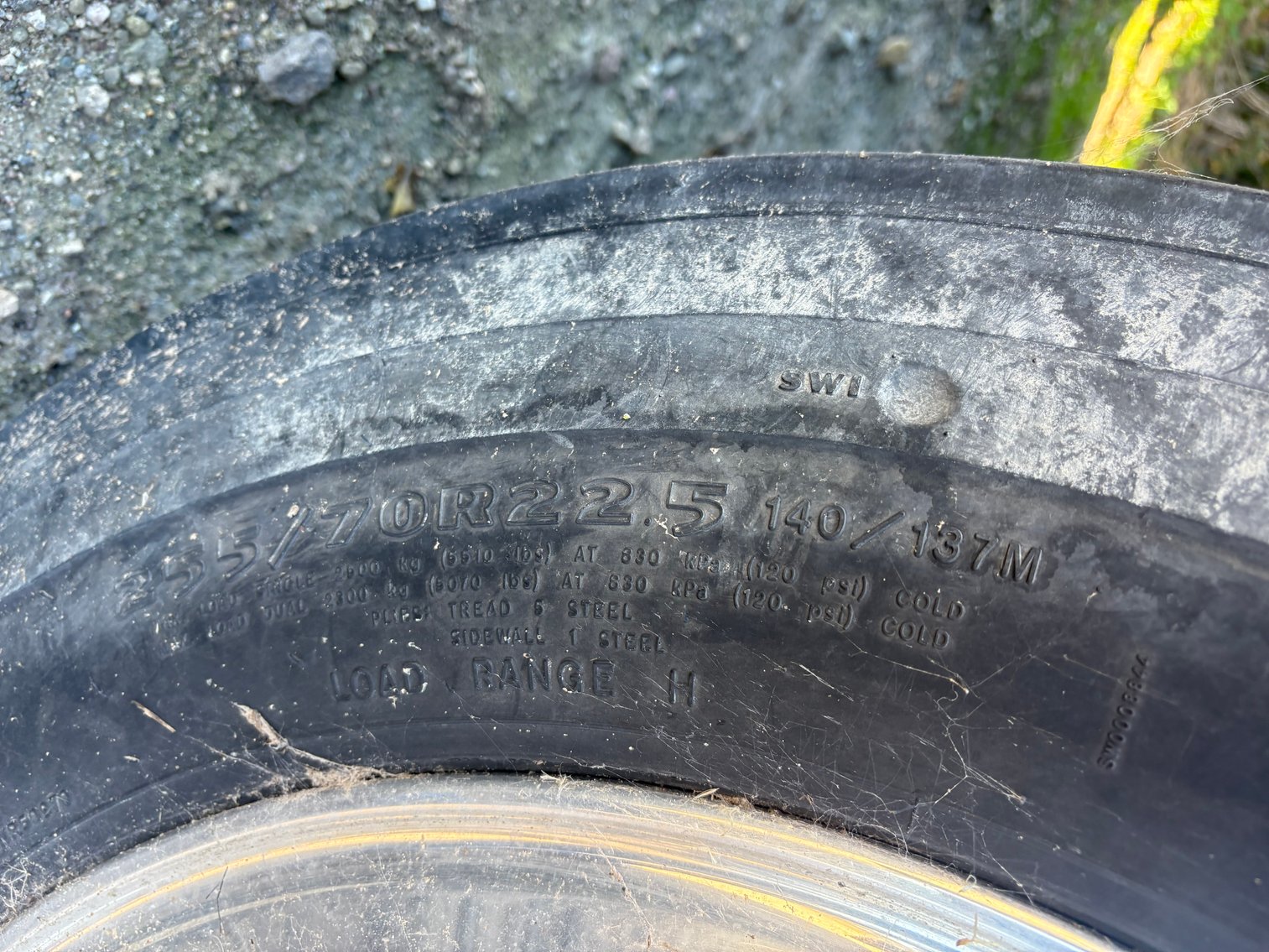 Image for 2019 Ford F750 Tire truck