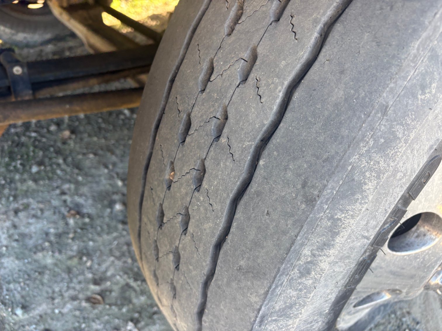 Image for 2019 Ford F750 Tire truck