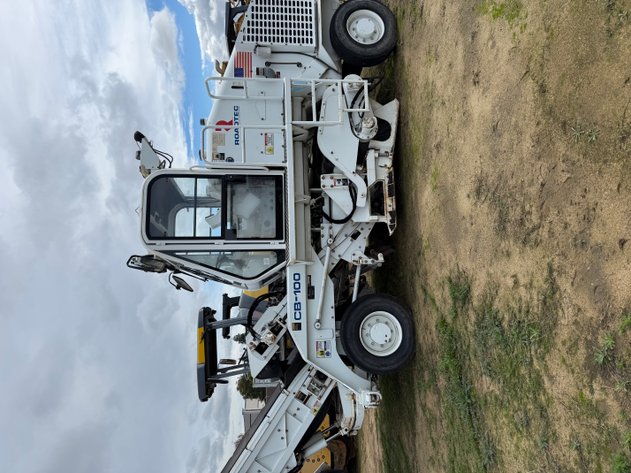 Image for 2017 Roadtec CB-100 Conveyor Broom