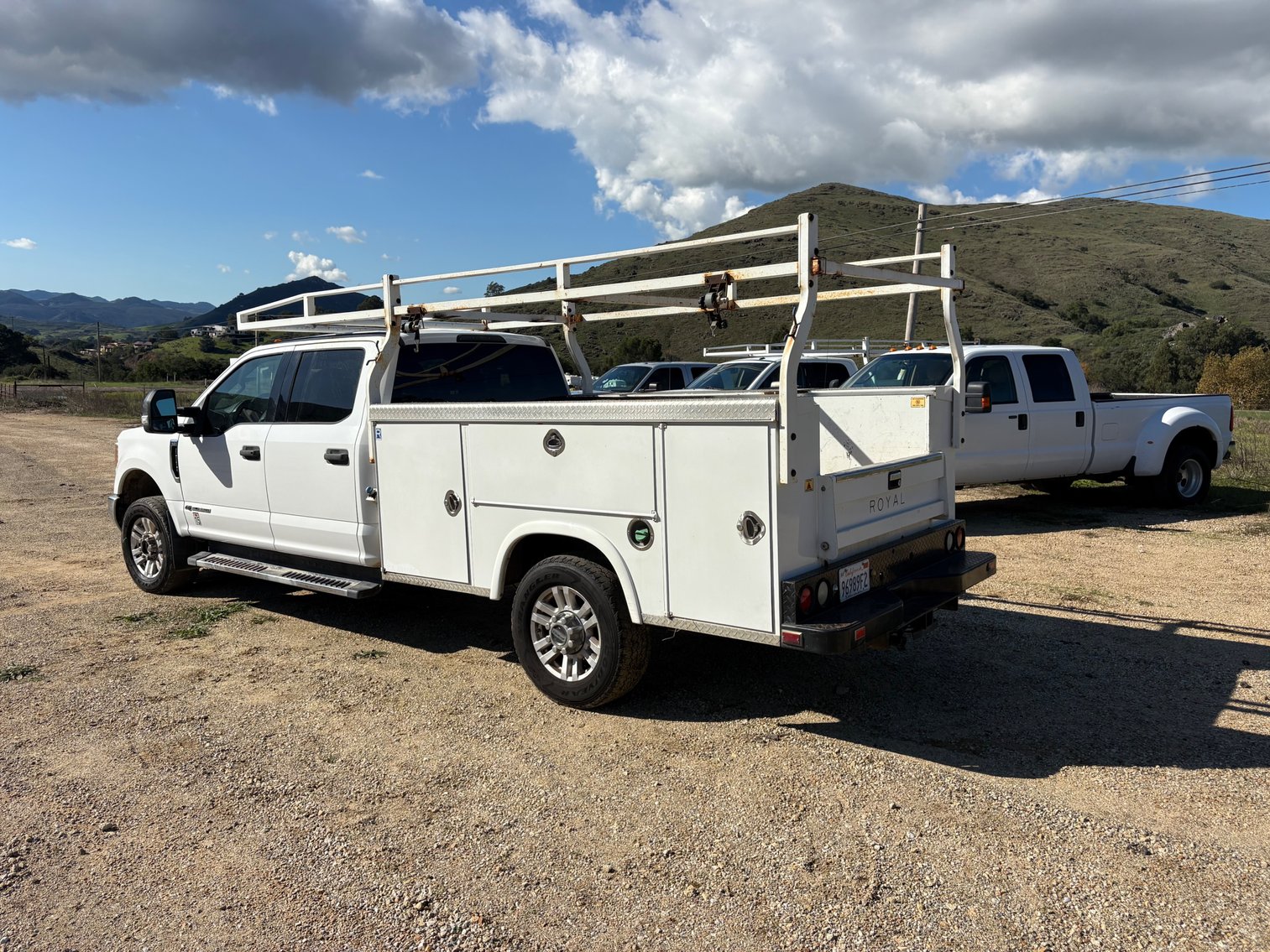 Image for 2017 Ford F350 4X4 XLT Utility Truck