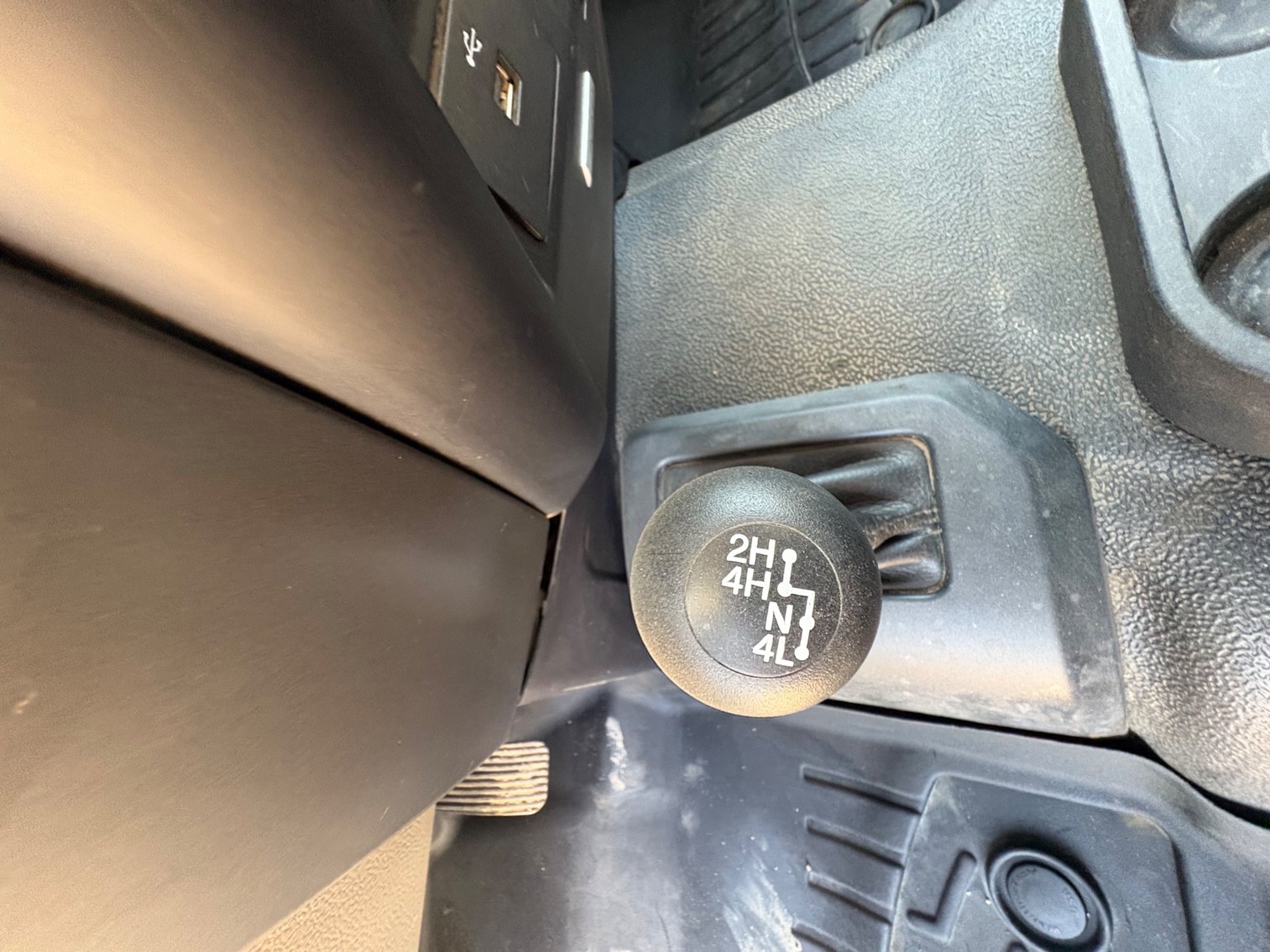 Image for 2017 Ford F350 4X4 XLT Utility Truck