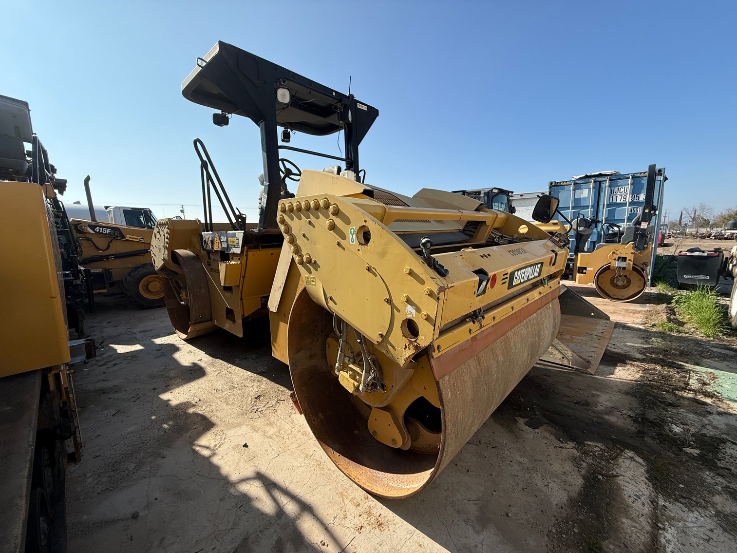 Image for 2010 Caterpillar CB64