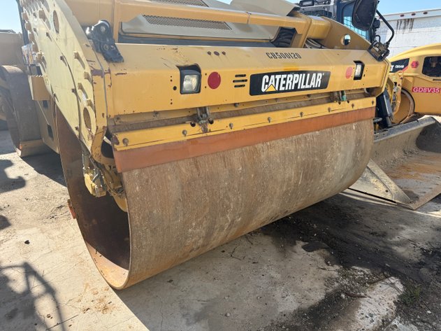 Image for 2010 Caterpillar CB64