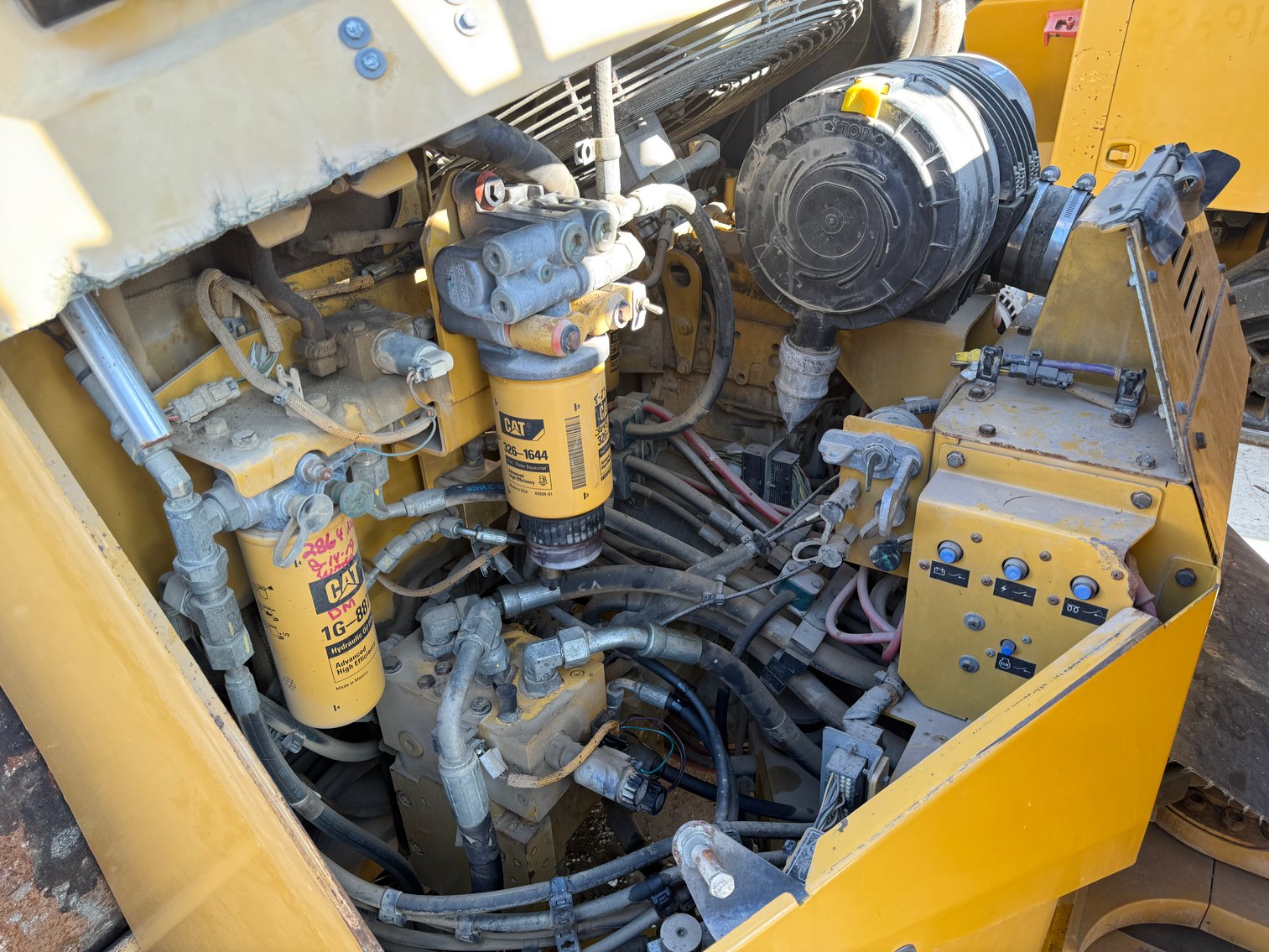 Image for 2010 Caterpillar CB64