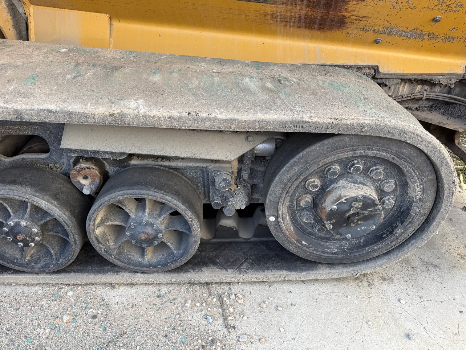 Image for 2014 Caterpillar AP-1055E