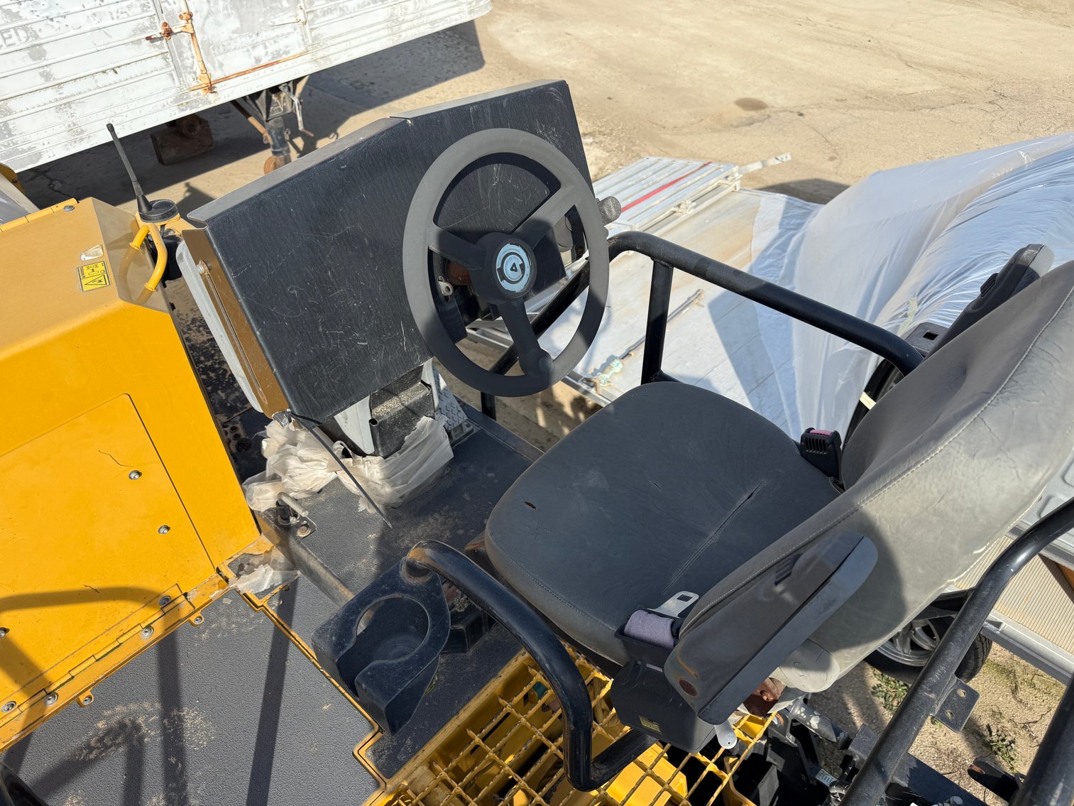 Image for 2014 Caterpillar AP-1055E