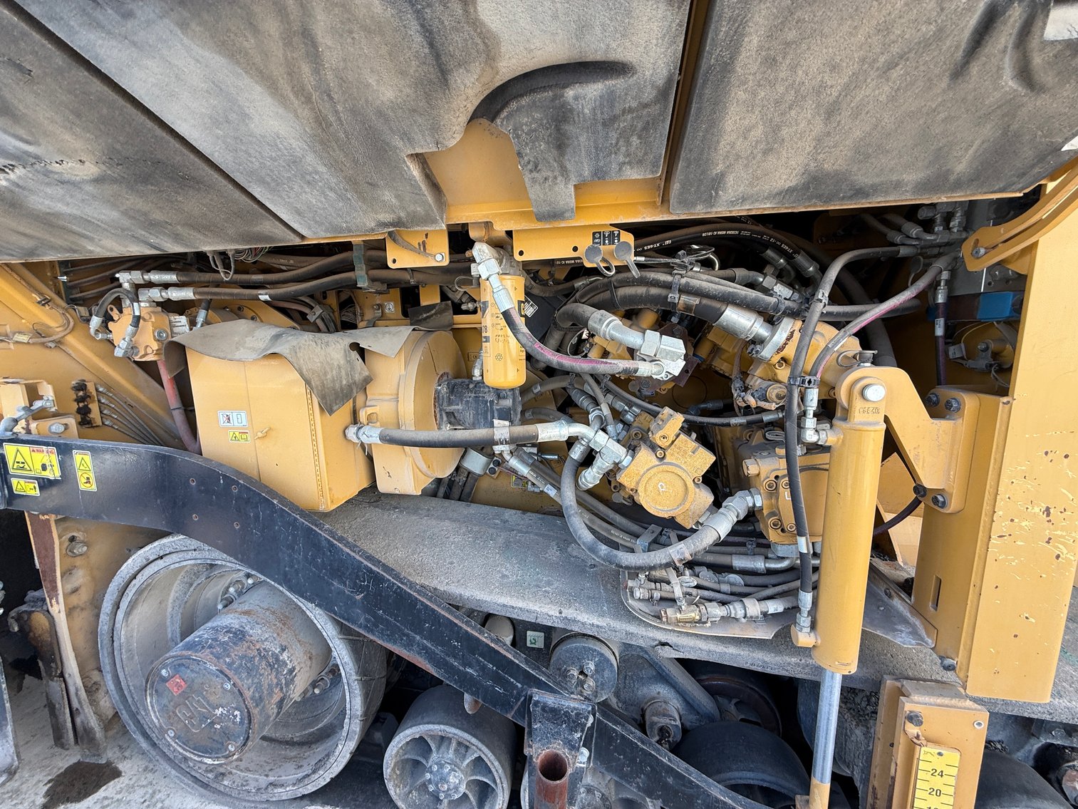 Image for 2014 Caterpillar AP-1055E
