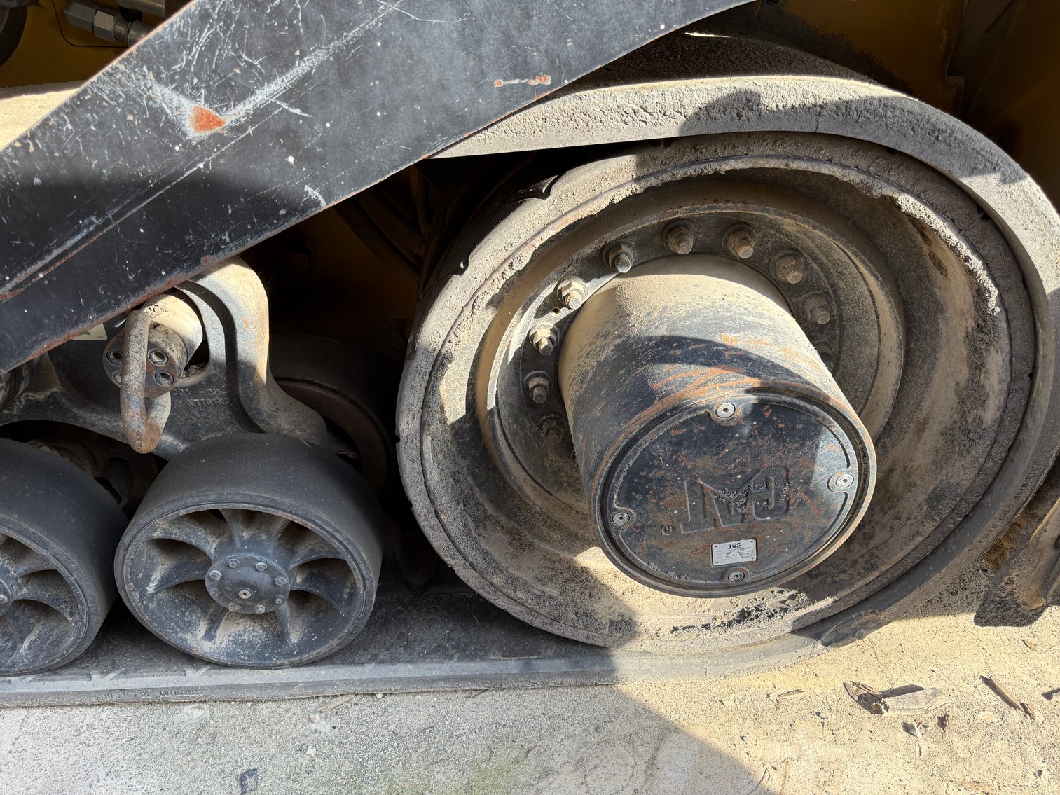 Image for 2014 Caterpillar AP-1055E