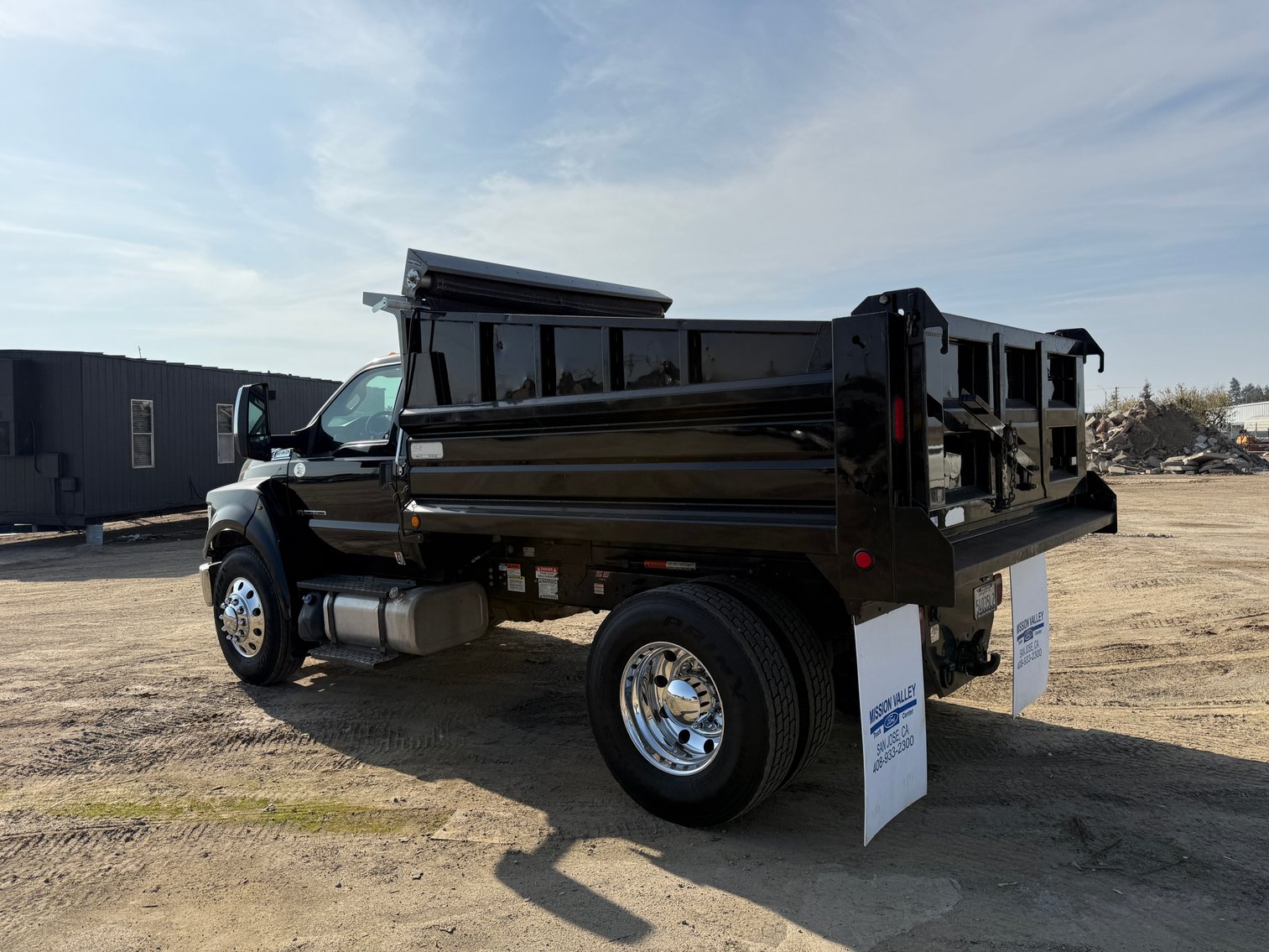 Image for 2018 Ford F650 S/A Dump Truck