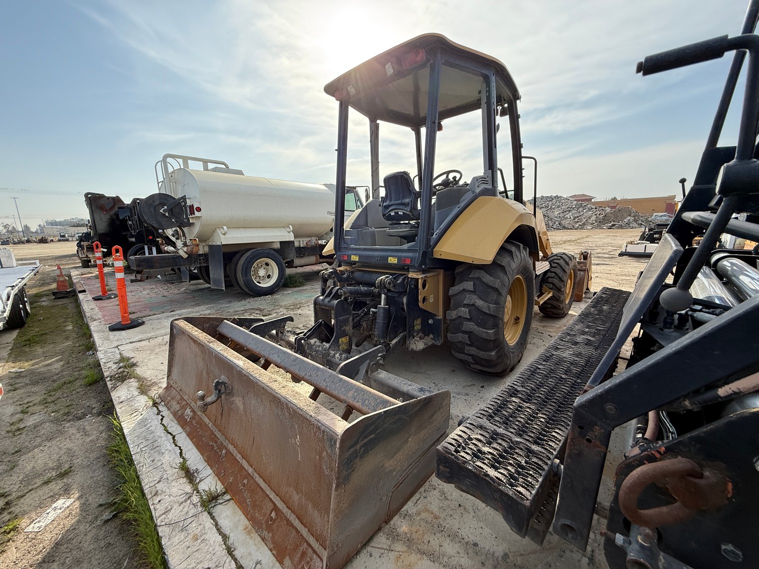 Image for 2016 Caterpillar 415F2 IL