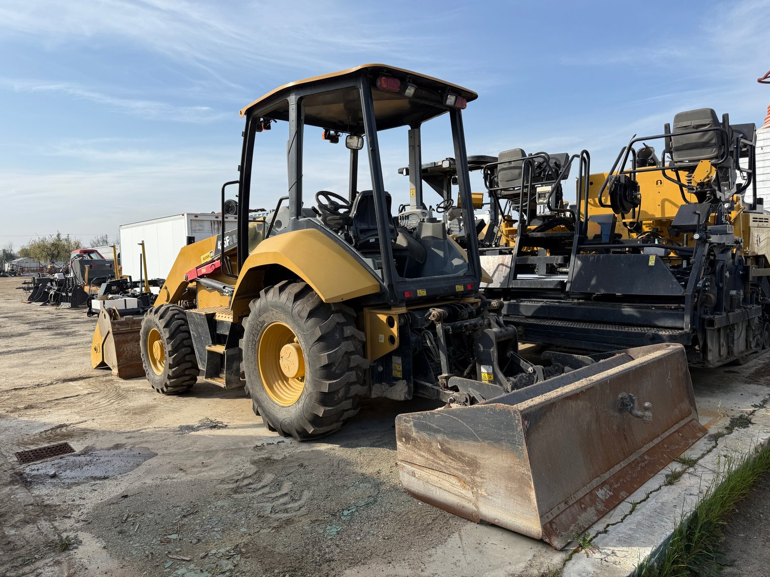 Image for 2016 Caterpillar 415F2 IL