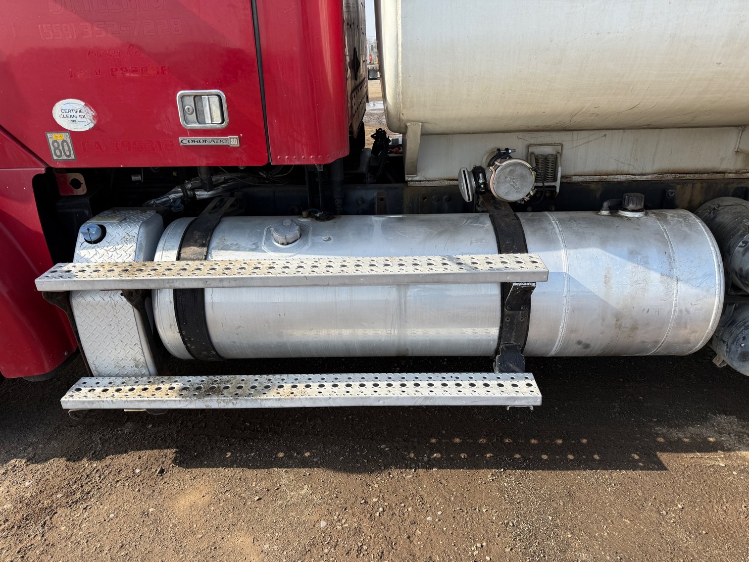 Image for 2011 Freightliner Coronado T/A Water Truck