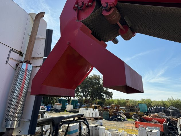 Image for Thomas Manufacturing Stockpile Elevator