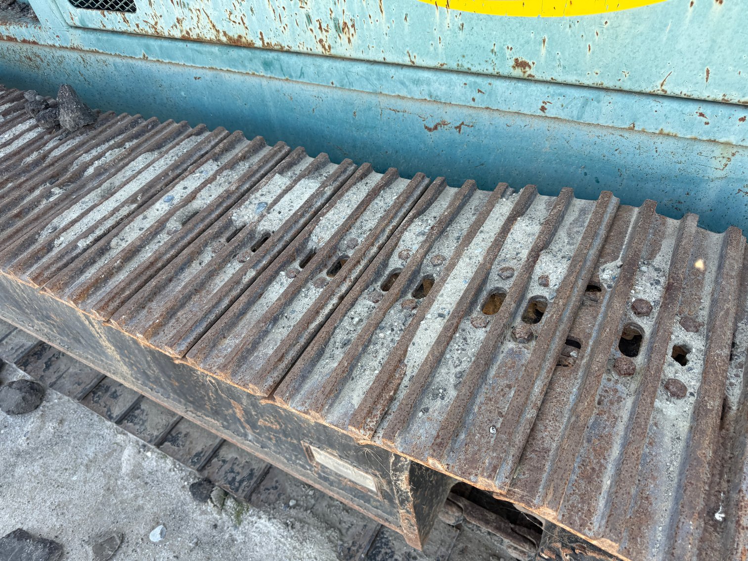 Image for 2002 Trident Screen