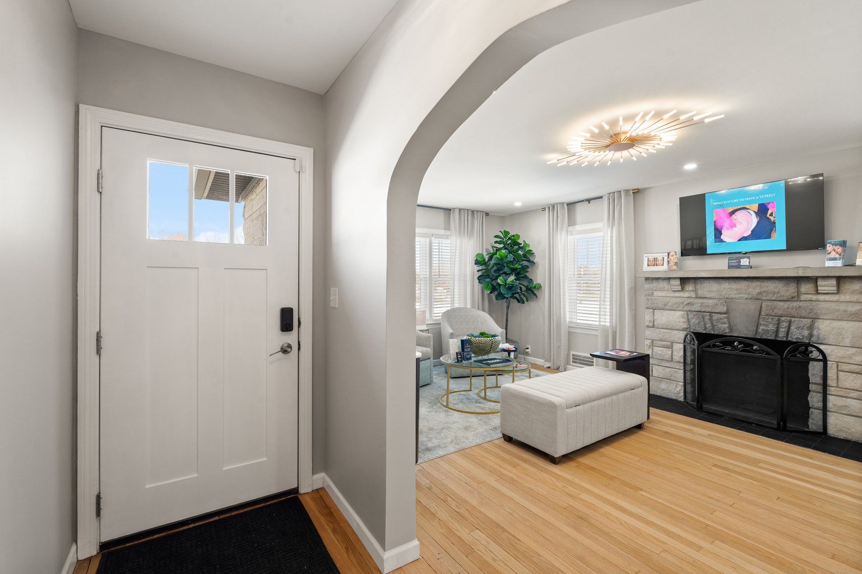 Image for New Albany Commercial Real Estate Auction; 4932 Charlestown Rd; ONLINE AUCTION ONLY