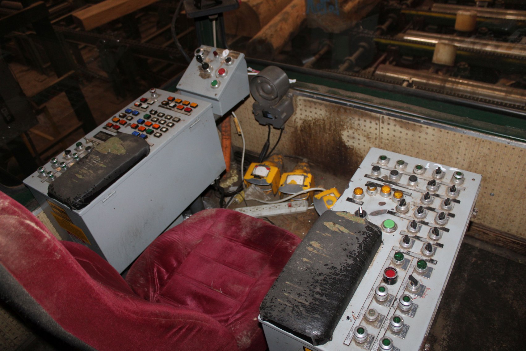 Image for COMPLETE SALEM 7' LINE BAR RESAW SYSTEM