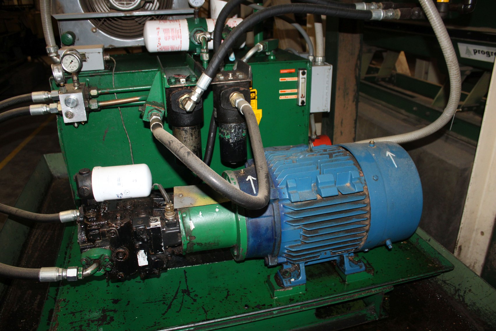 Image for COMPLETE SALEM 7' LINE BAR RESAW SYSTEM