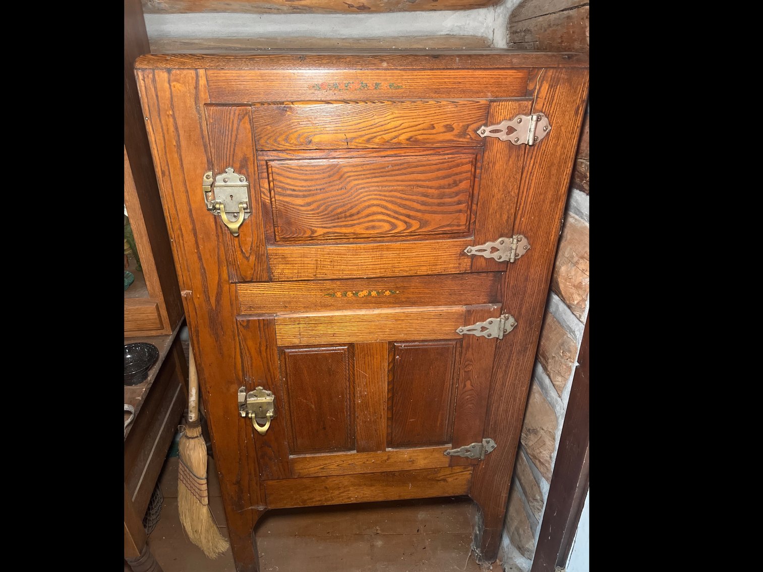 Image for Tom & Dixie Thompson ANTIQUE & Household Auction