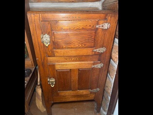 Image for Tom & Dixie Thompson ANTIQUE & Household Auction