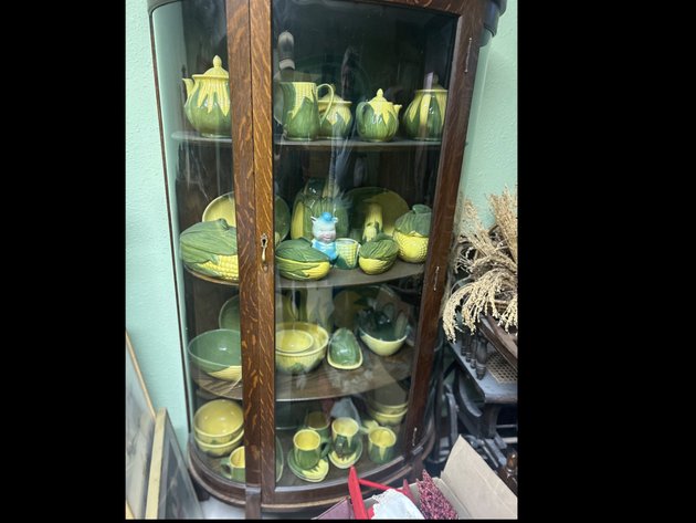 Image for RAYMOND BURKS ANTIQUES, TOOLS & HOUSEHOLD AUCTION