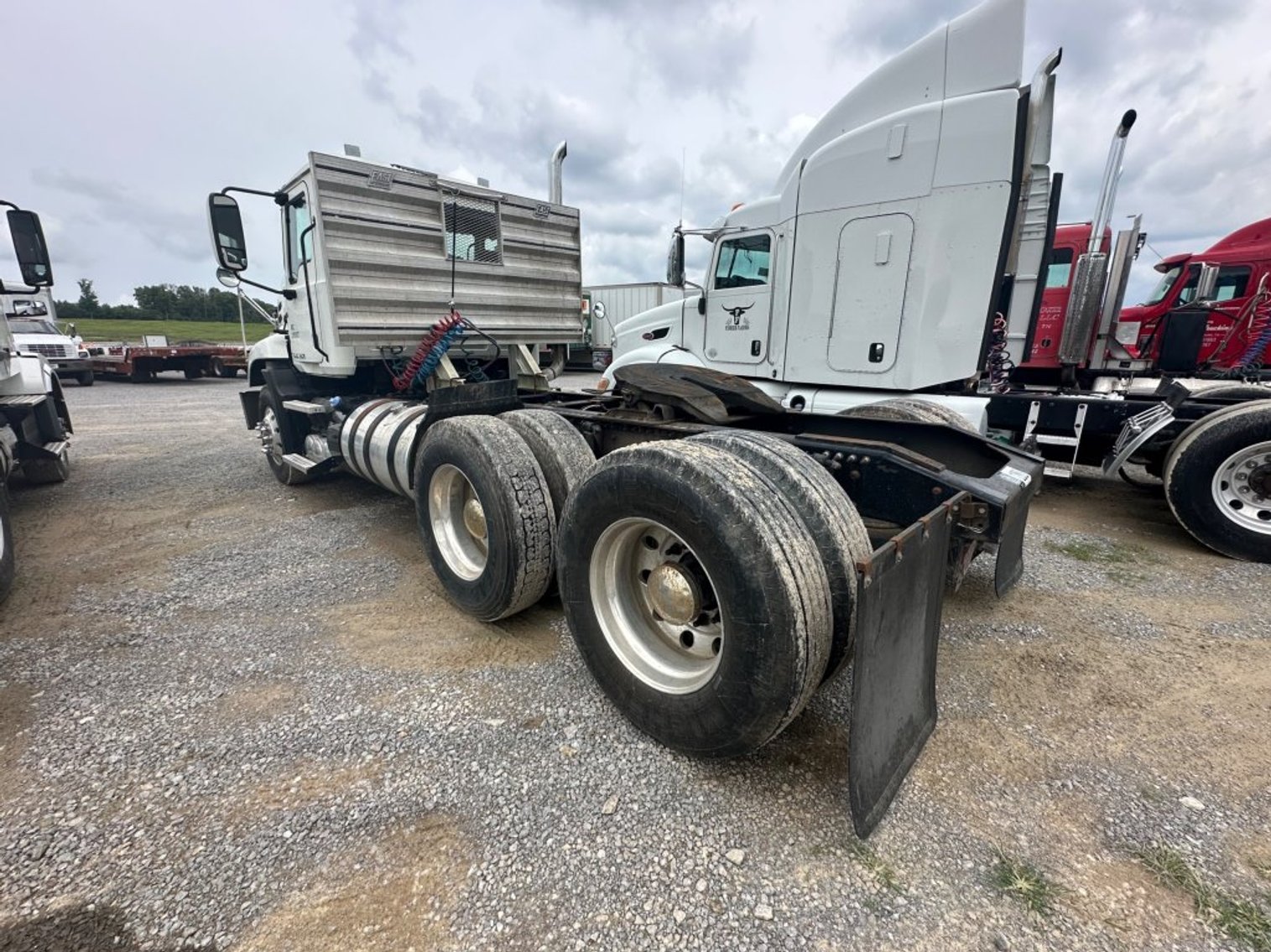 Image for 2014 MACK CXU613 GOLD DOG T/A TRUCK TRACTOR