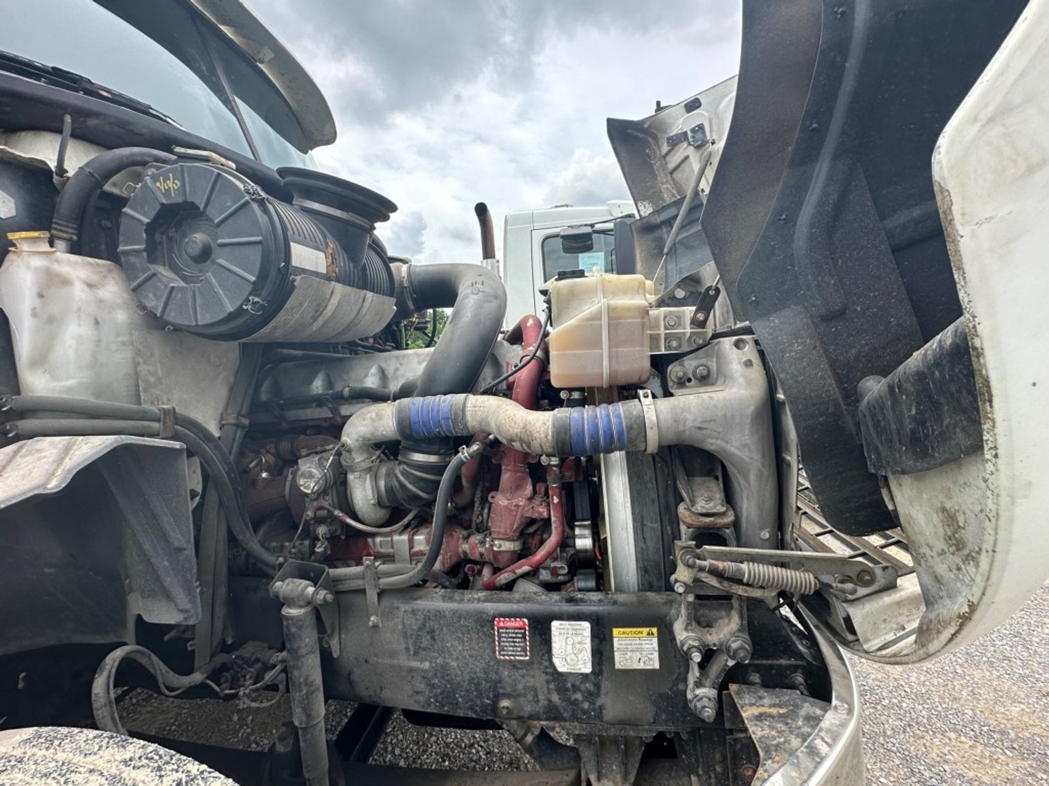 Image for 2014 MACK CXU613 GOLD DOG T/A TRUCK TRACTOR