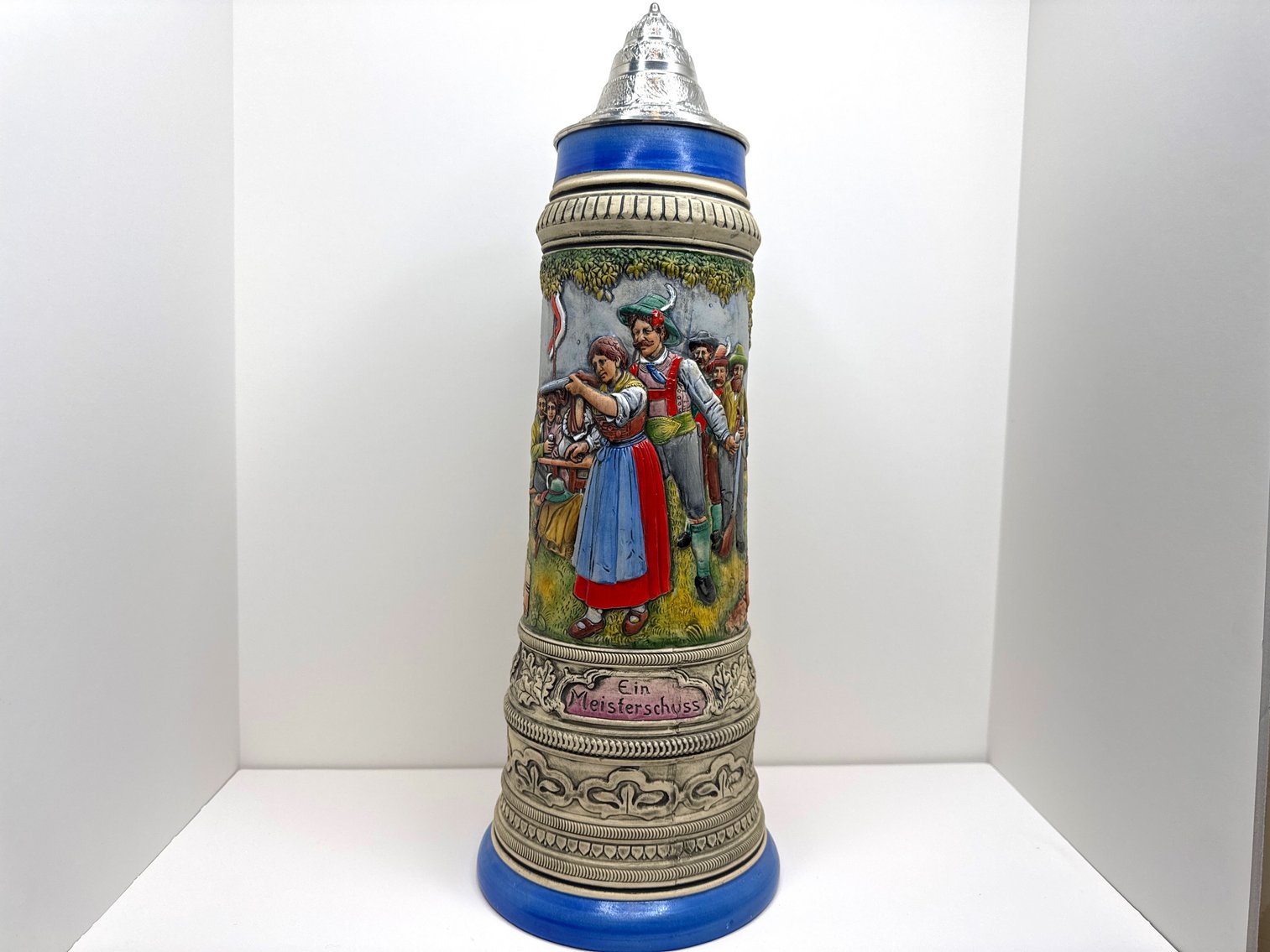 Image for Online Auction - Vintage Steins, Knives, Clocks and Belt Buckles