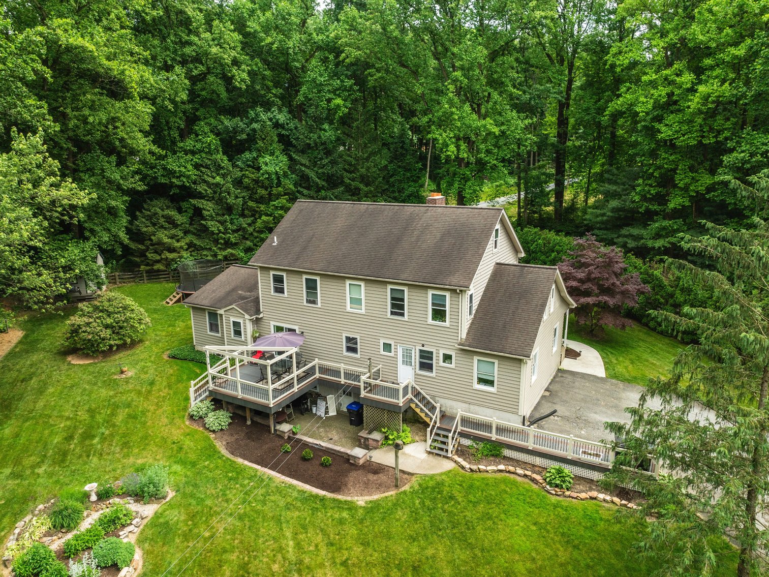 Image for Real Estate Auction for Dave and Dorothy Stoltzfoos