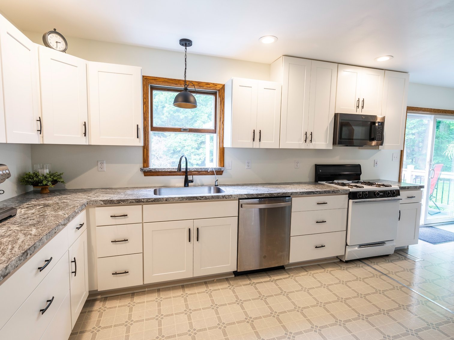 Image for Real Estate Auction for Dave and Dorothy Stoltzfoos