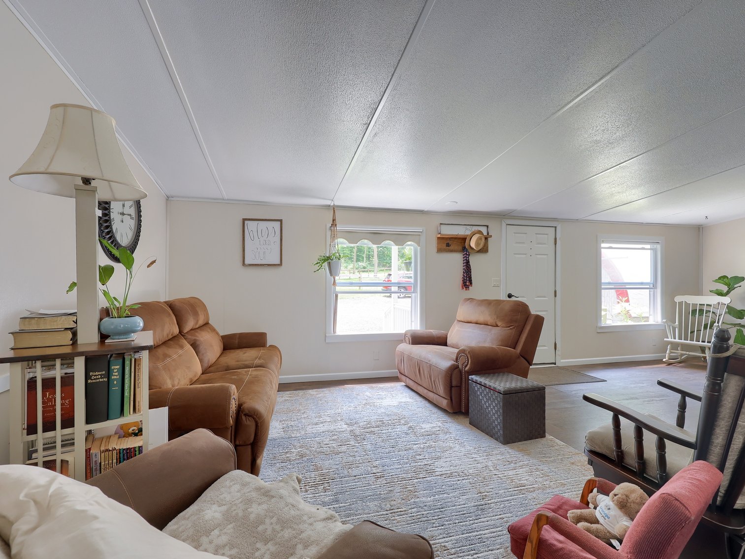 Image for Real Estate Auction For Johnny Lee & Kathryn Riehl