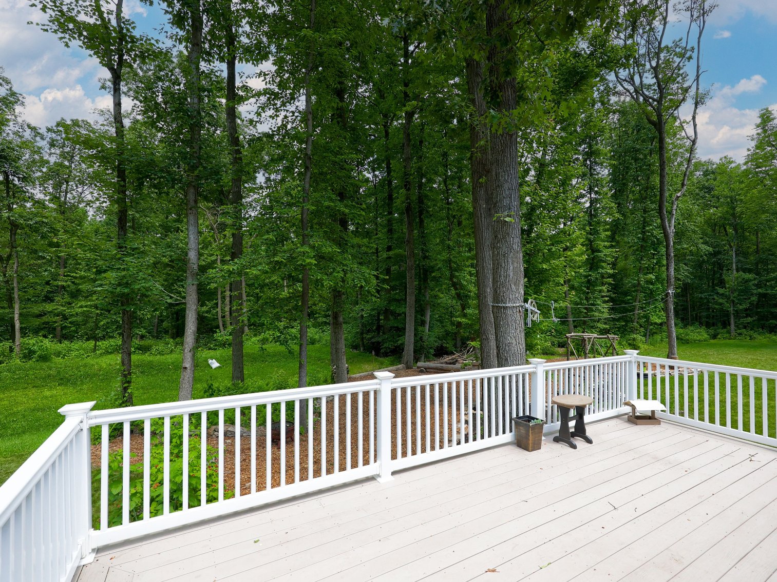 Image for Real Estate Auction For Johnny Lee & Kathryn Riehl